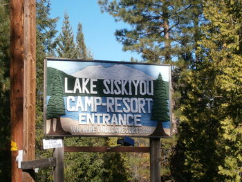 Siskiyou Resort Sign